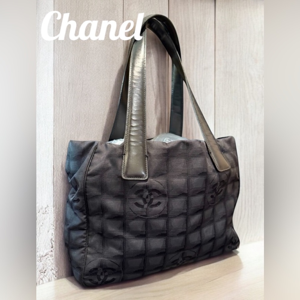 CHANEL Black Nylon Travel Line Tote EUC